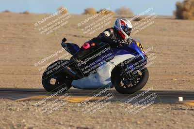 media/Dec-16-2023-CVMA (Sat) [[bb38a358a2]]/Race 13 Amateur Supersport Middleweight/